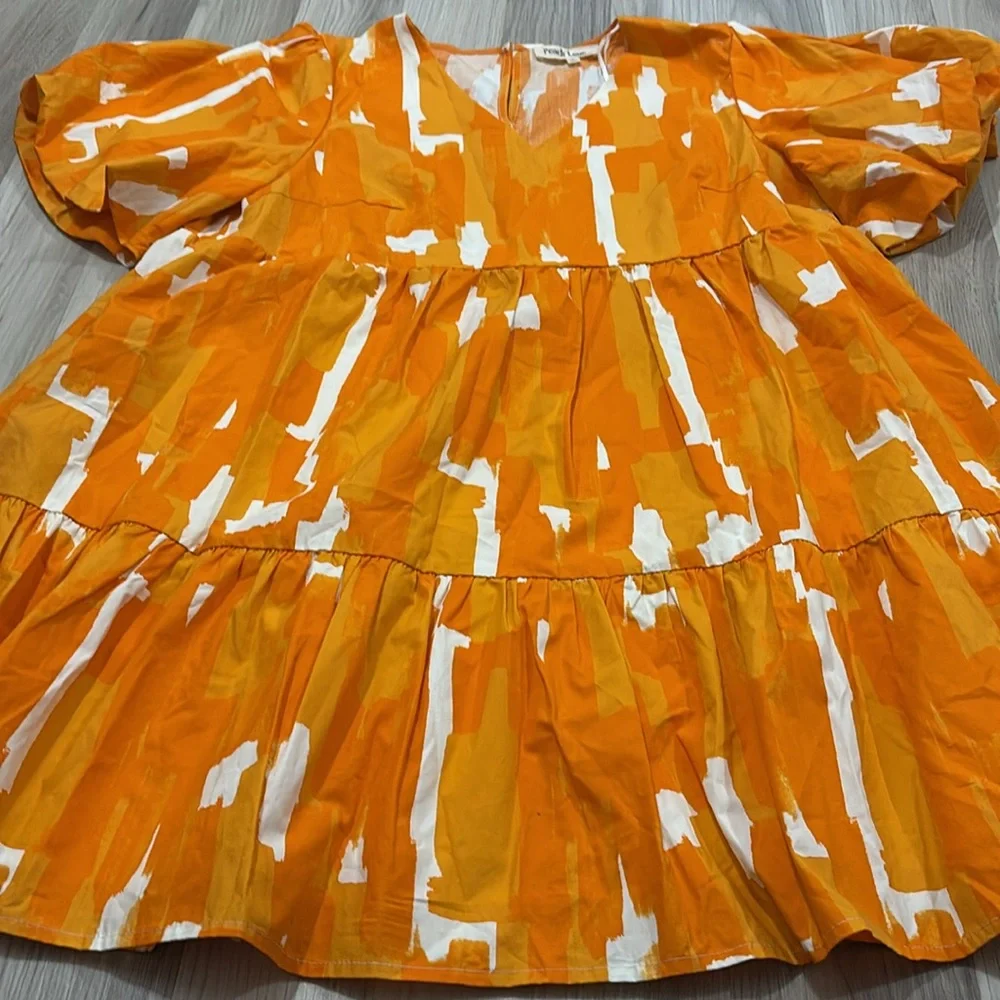 Peach Love‎ Tiered V Neck Orange White Dress Size L NWOT